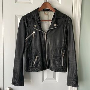 Doma black leather moto jacket small